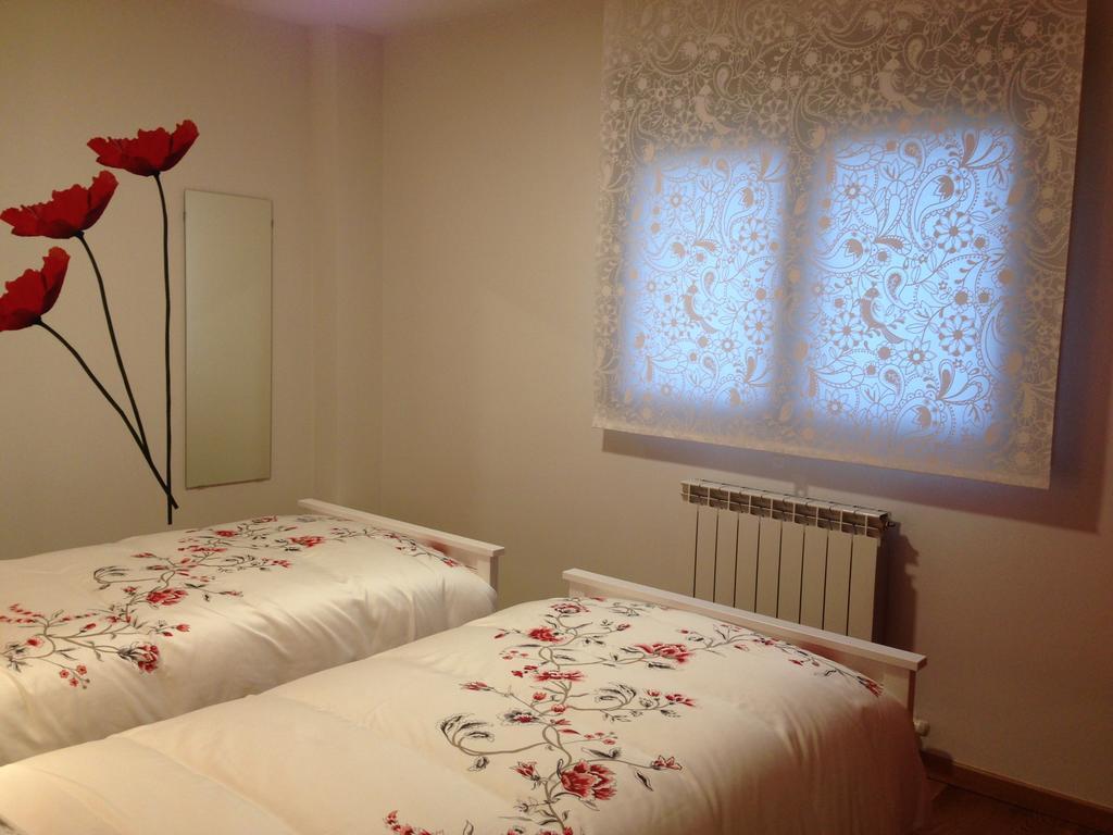 Apartamento Turistico Cigueena De アルゲダス エクステリア 写真