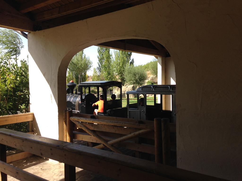 Apartamento Turistico Cigueena De アルゲダス エクステリア 写真