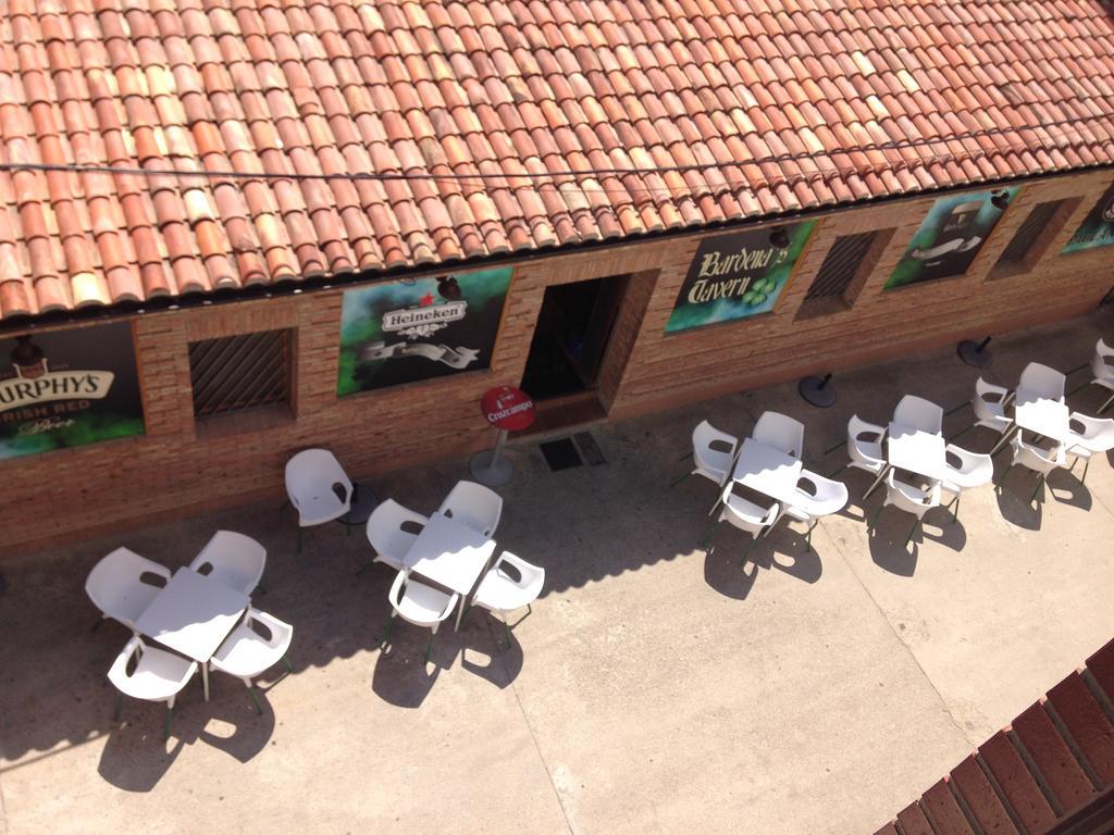Apartamento Turistico Cigueena De アルゲダス エクステリア 写真
