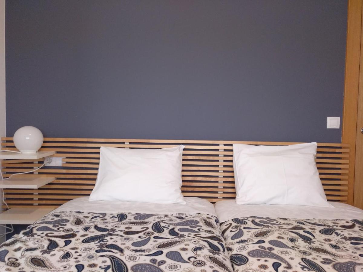 Apartamento Turistico Cigueena De アルゲダス エクステリア 写真